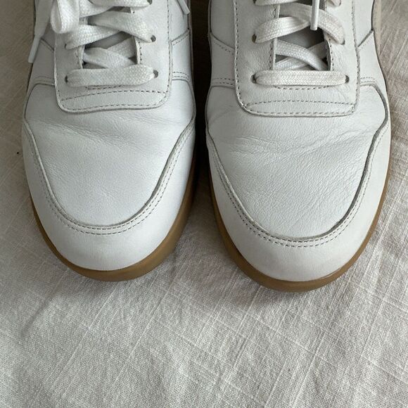 Tread by Everlane Unisex Low Top Leather Athletic Sneakers White Red F9.5 M7.5 - Picture 5 of 9